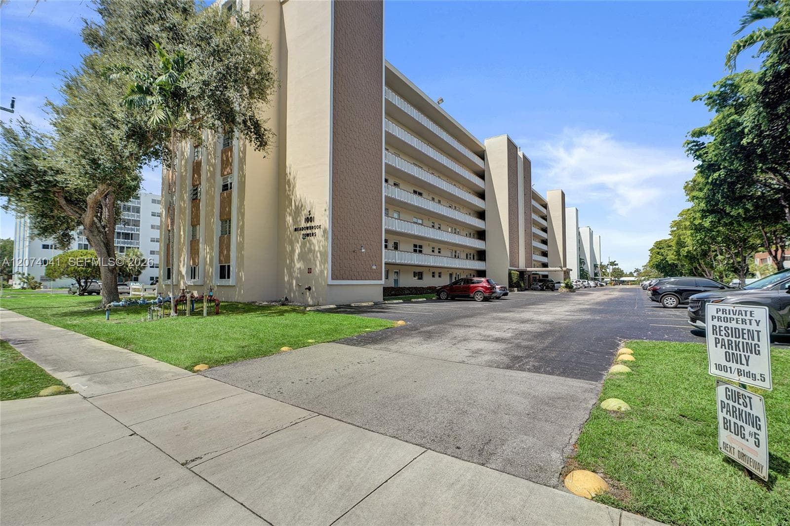 1001 NE 14th Ave # 402, Hallandale Beach FL 33009 photo 3