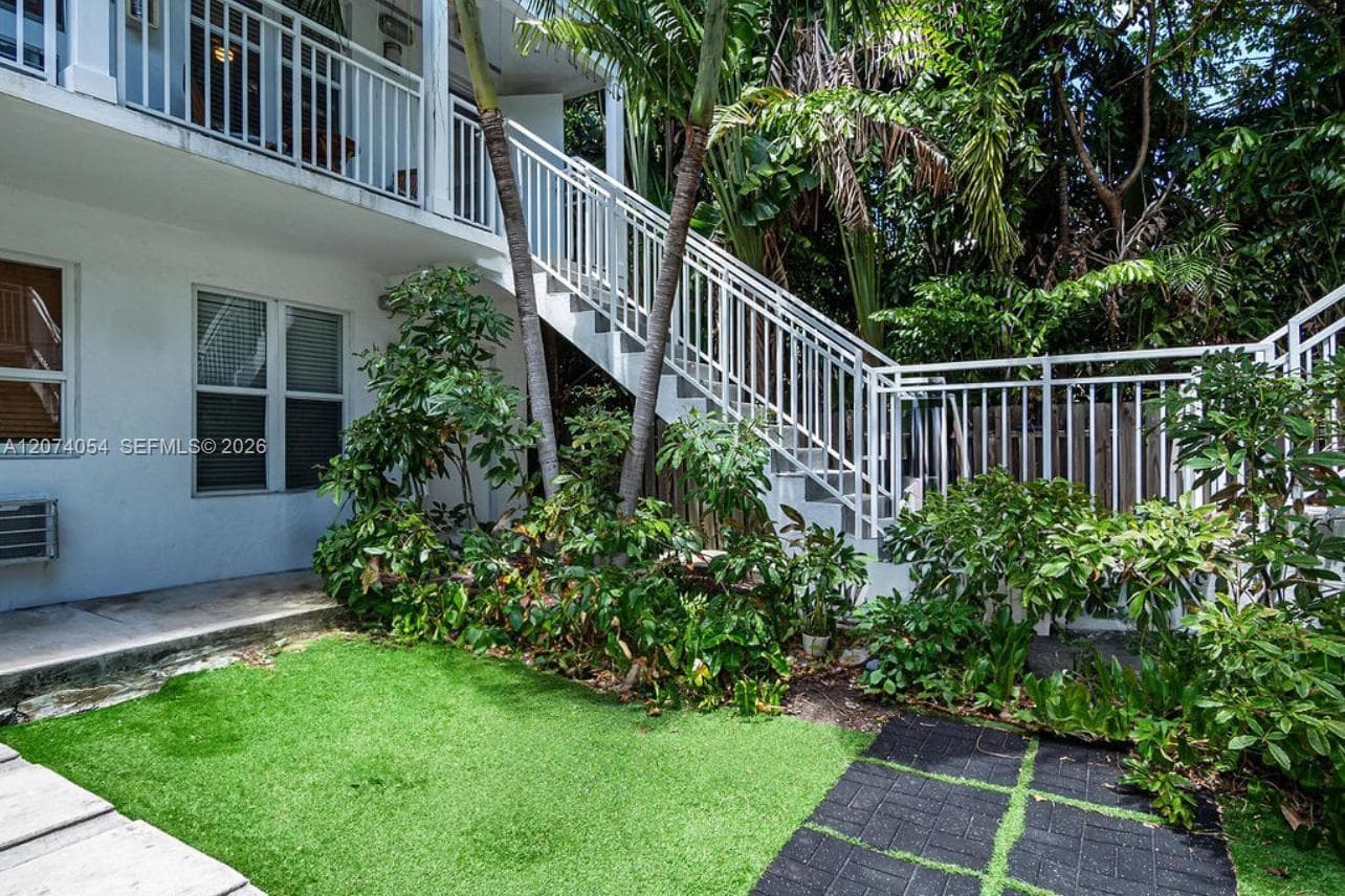 1419 West Ave # 201, Miami Beach FL 33139 photo 2