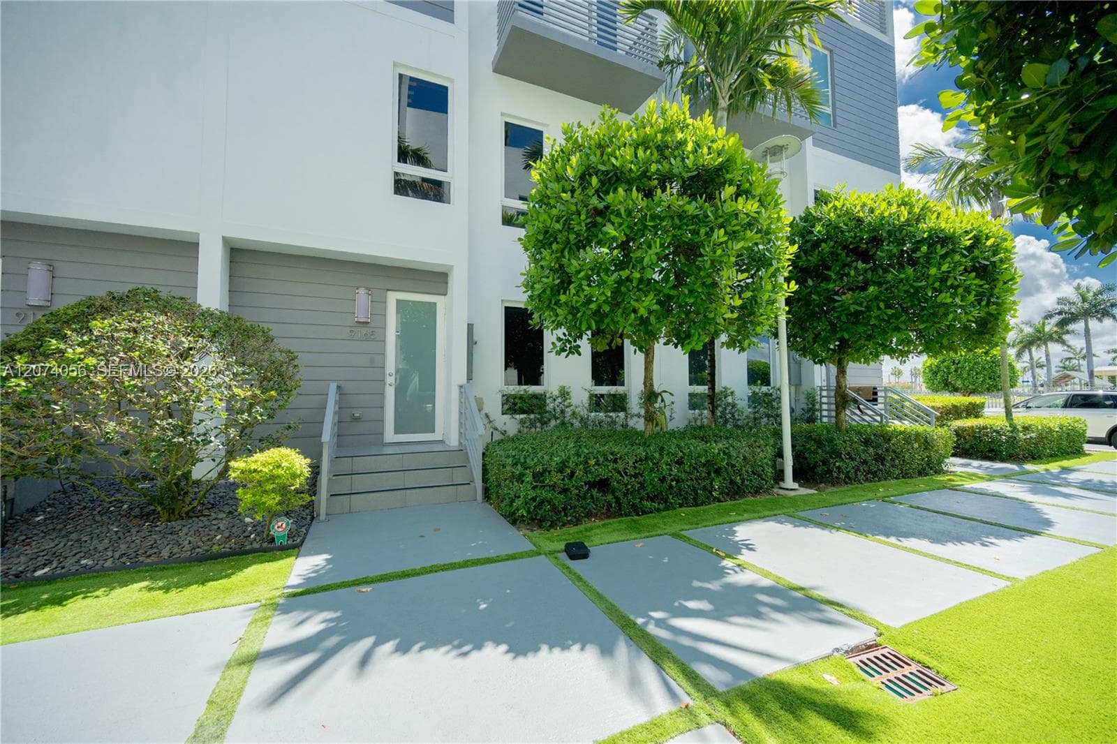 9165 NW 33rd St # 9165, Doral FL 33172 photo 4