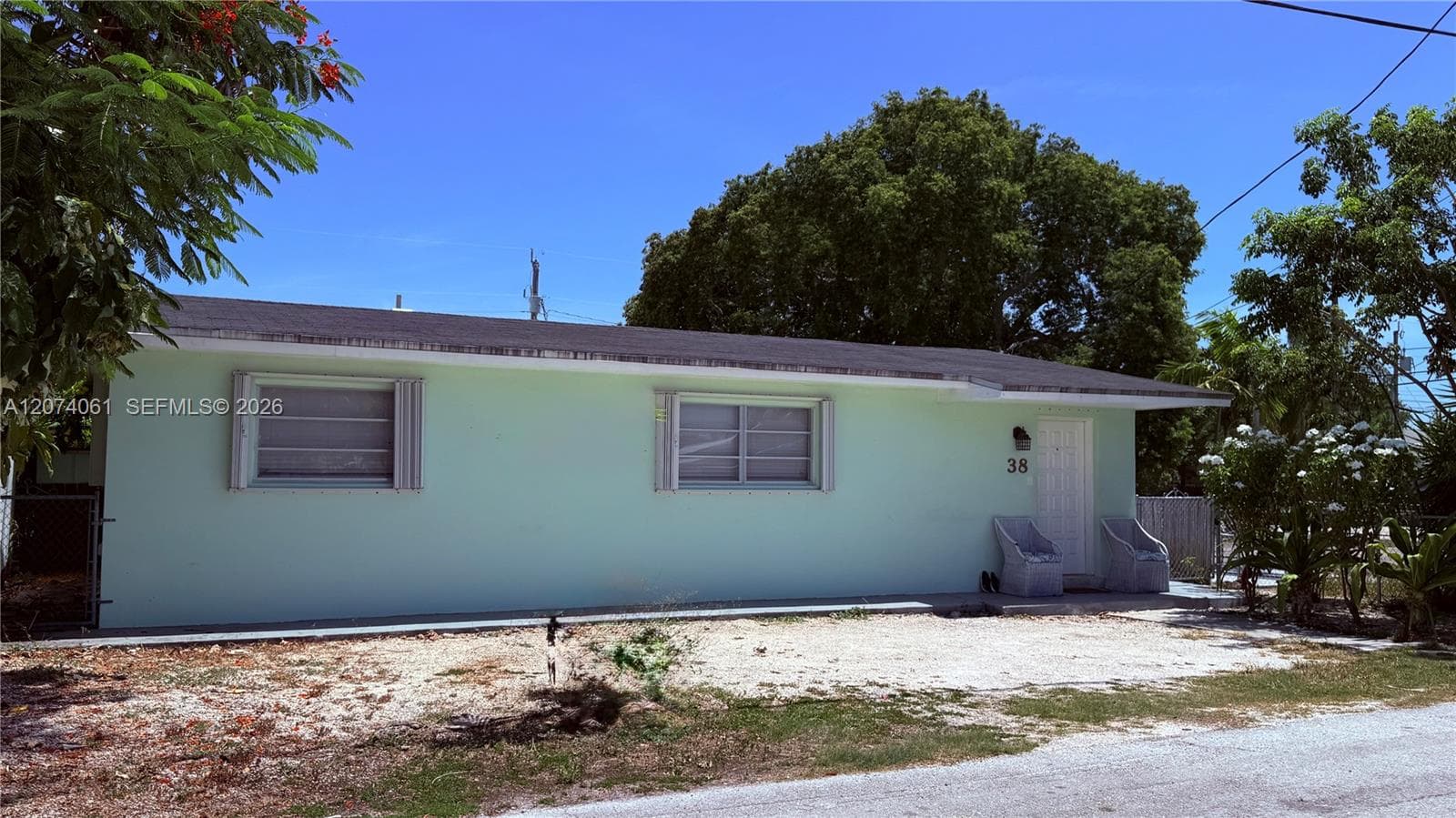 38 Silver Springs Dr, Key Largo FL 33037 photo 2