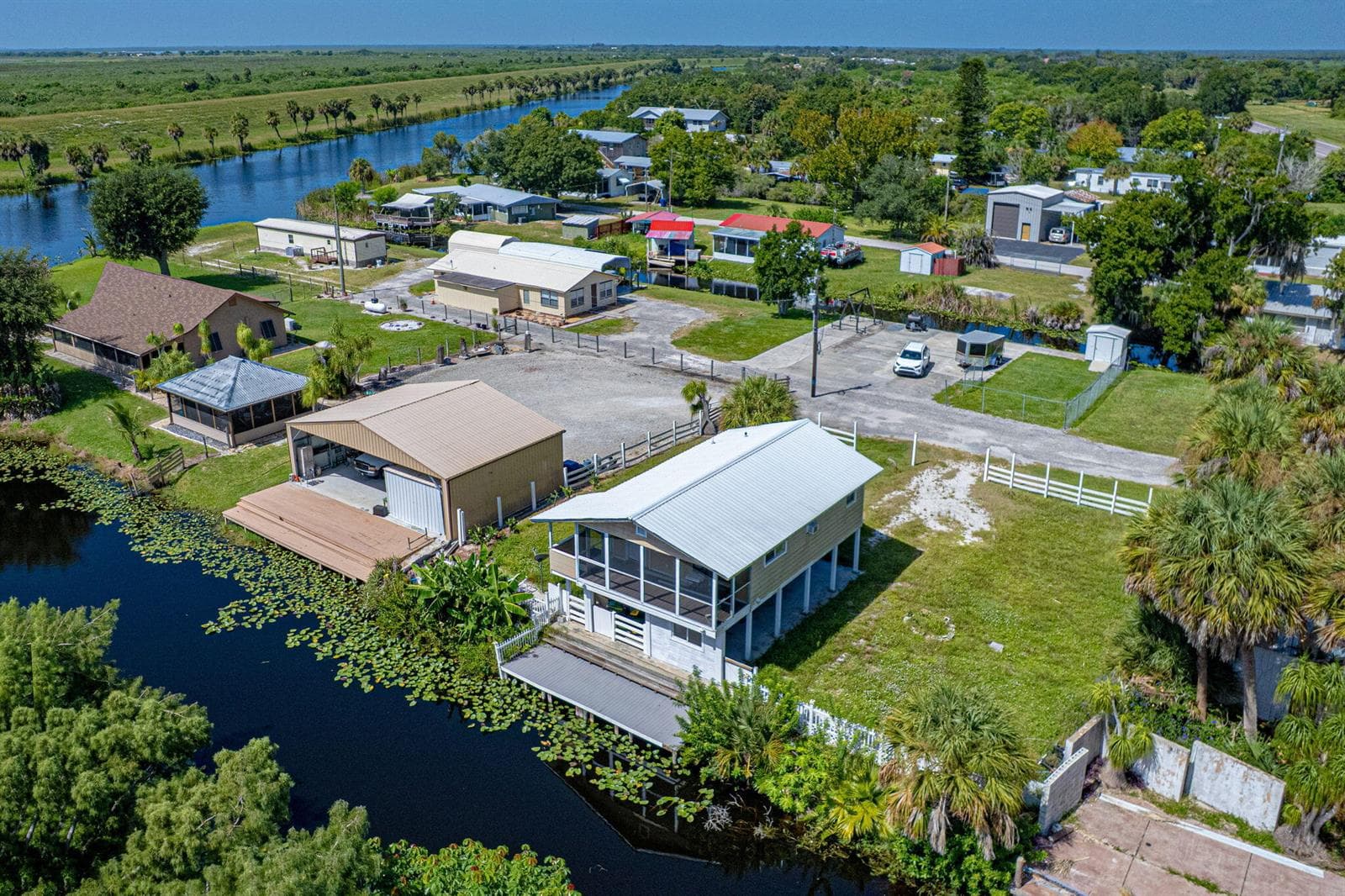 1041 PINE Way NE, Okeechobee FL 34974 photo 3