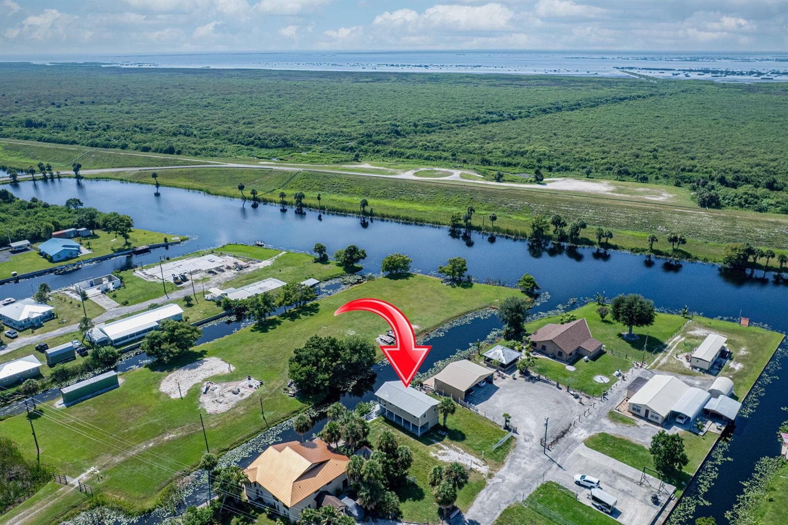 1041 PINE Way NE, Okeechobee FL 34974 photo 4