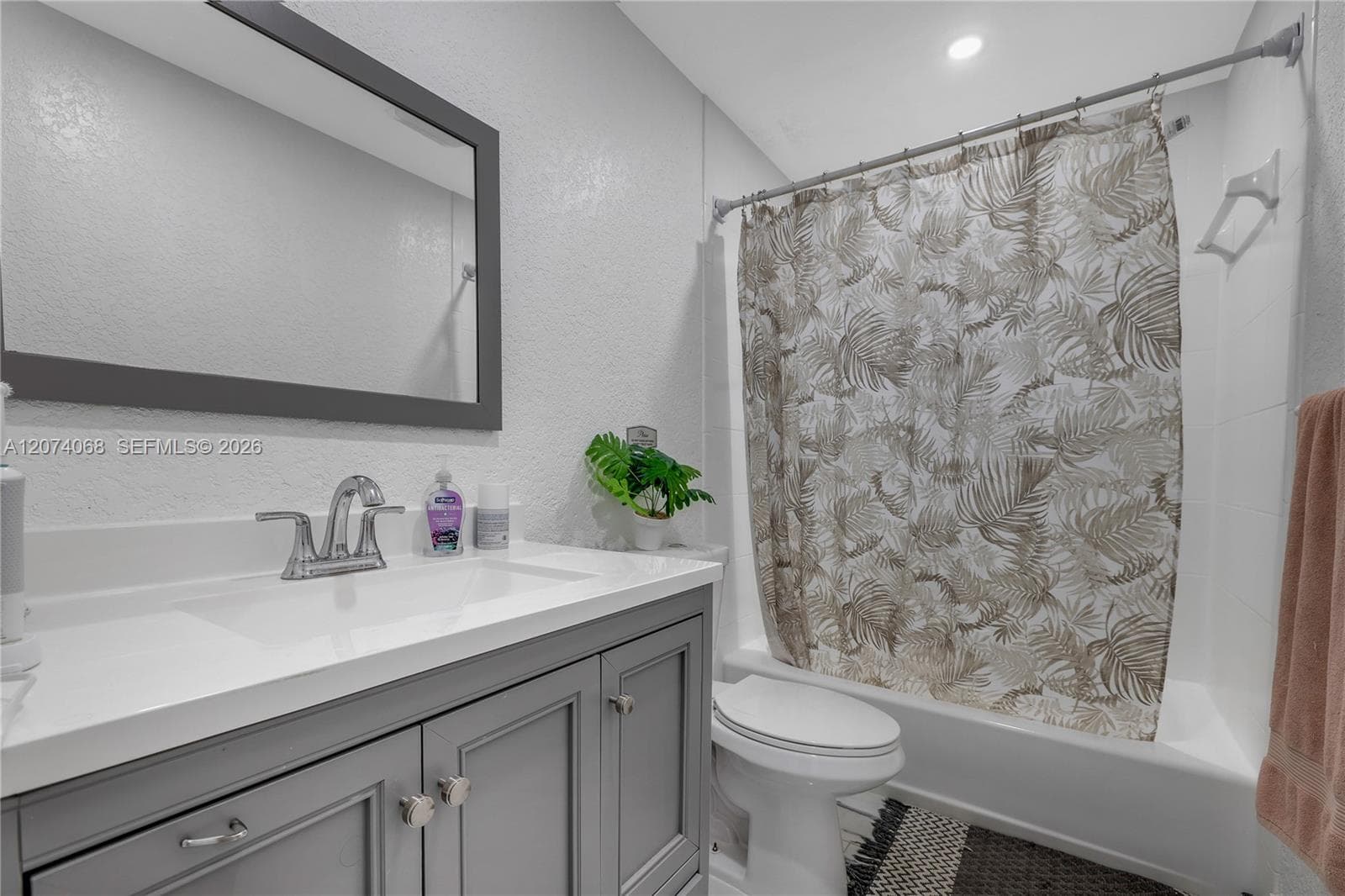 5712 Monroe St, Hollywood FL 33023 photo 5