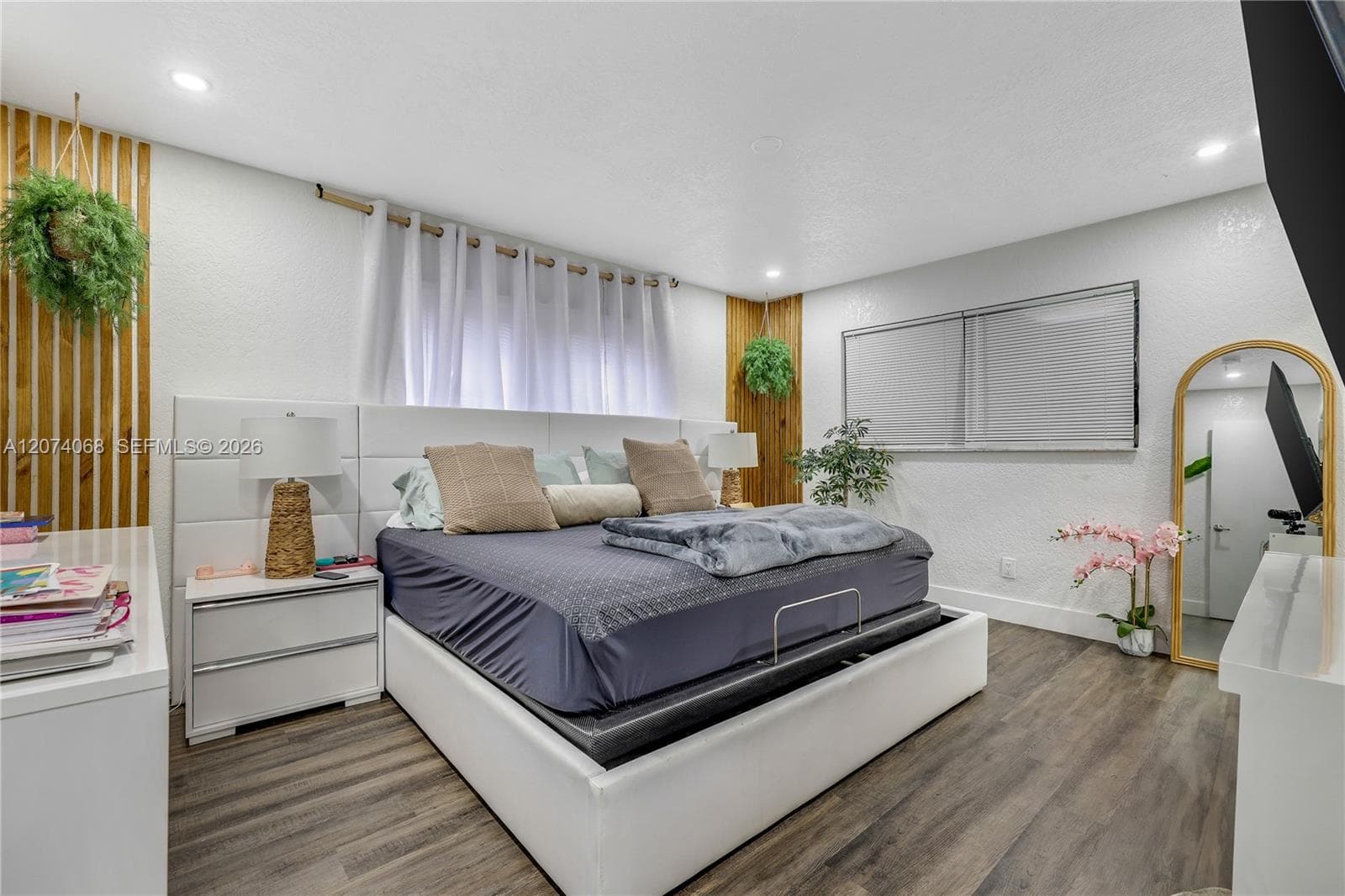 5712 Monroe St, Hollywood FL 33023 photo 4