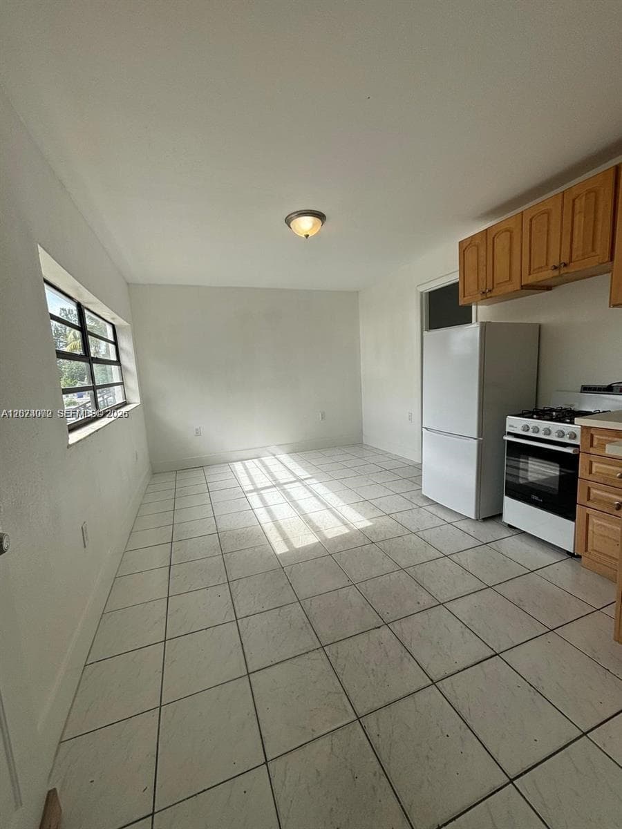 1660 SW 24th Ave # 0, Miami FL 33145 photo 2