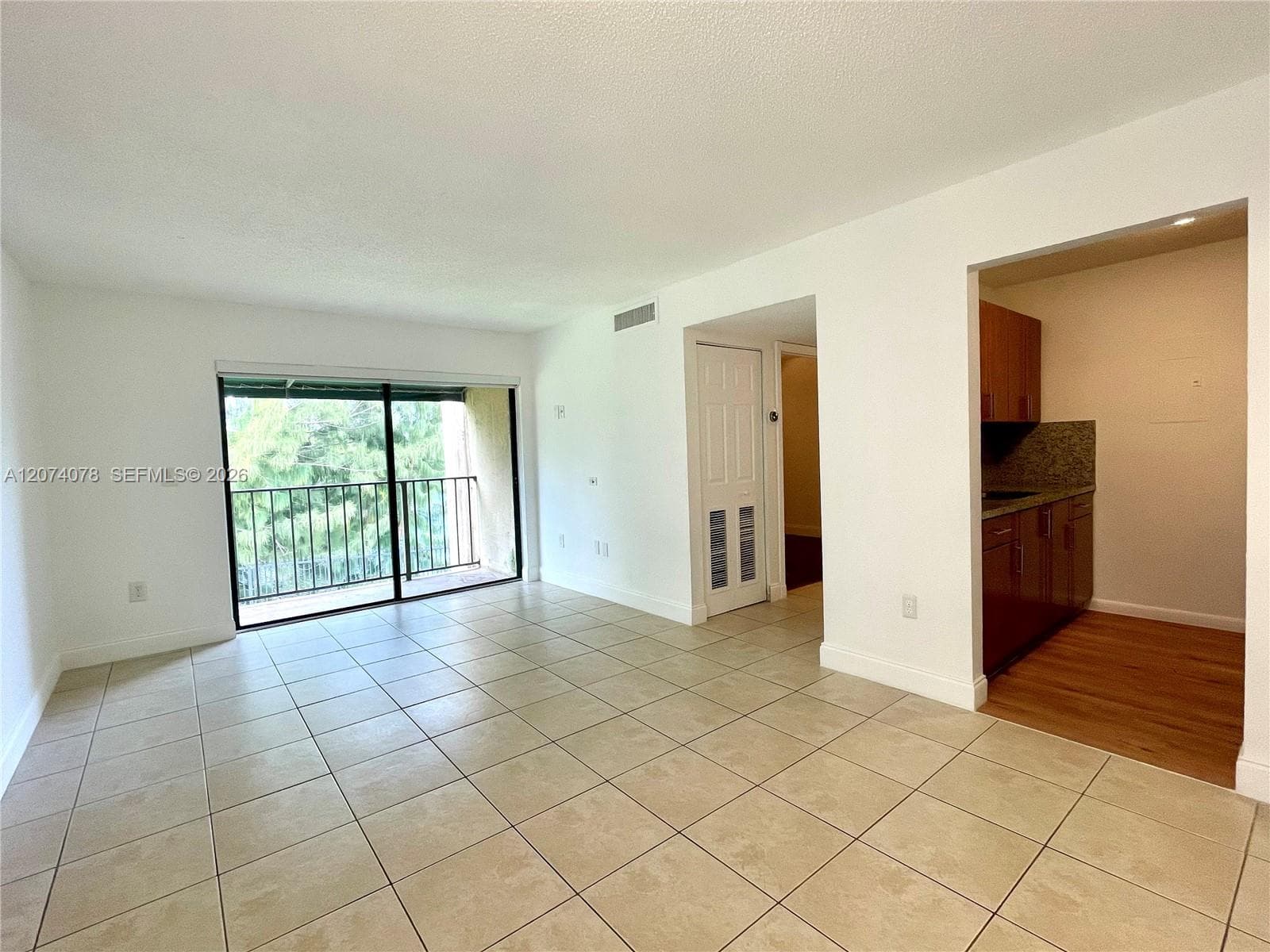 7415 SW 152nd Ave # 7-208, Miami, FL 33193 photo 3