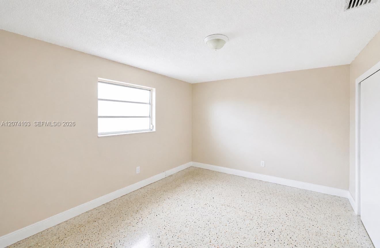 2315 W Okeechobee Rd # 304, Hialeah FL 33010 photo 3