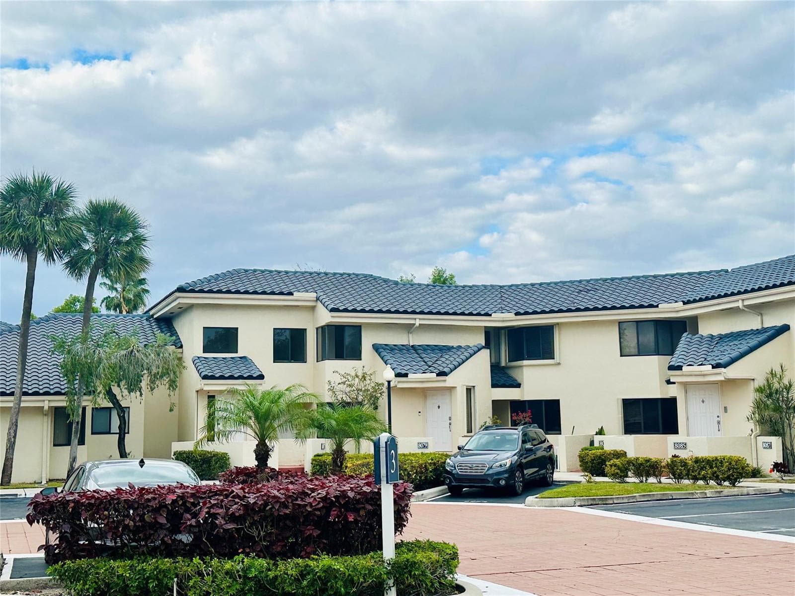 8142 NW 17th Manor, Plantation FL 33322 photo 3