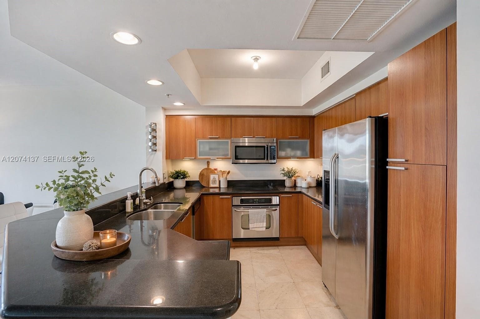 15051 Royal Oaks Ln # 503, North Miami FL 33181 photo 4