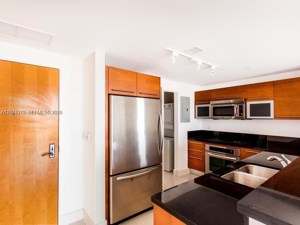 244 Biscayne Blvd # 1002, Miami FL 33132 photo 3