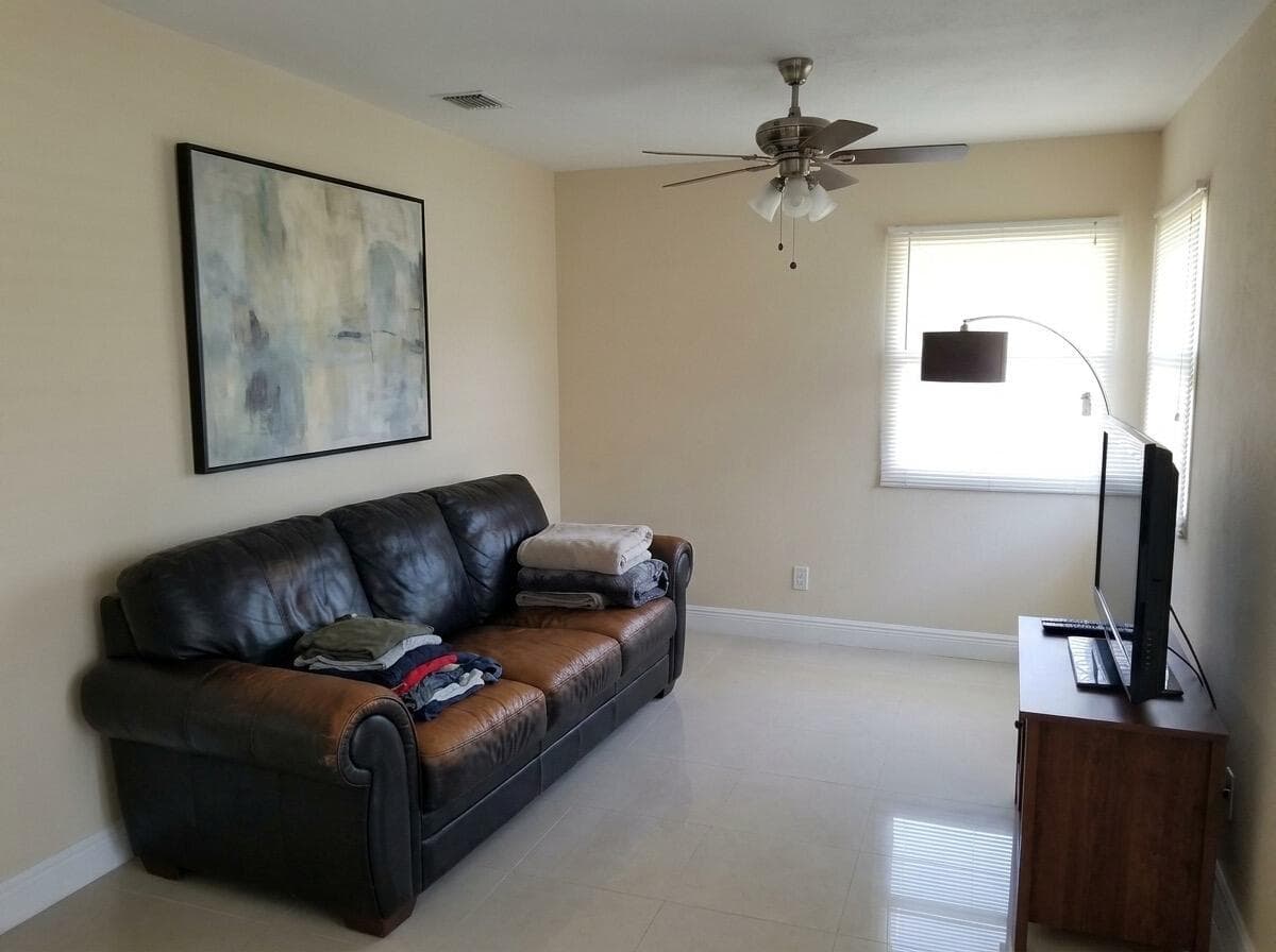 6534 HARBOUR Road, North Lauderdale FL 33068 photo 5