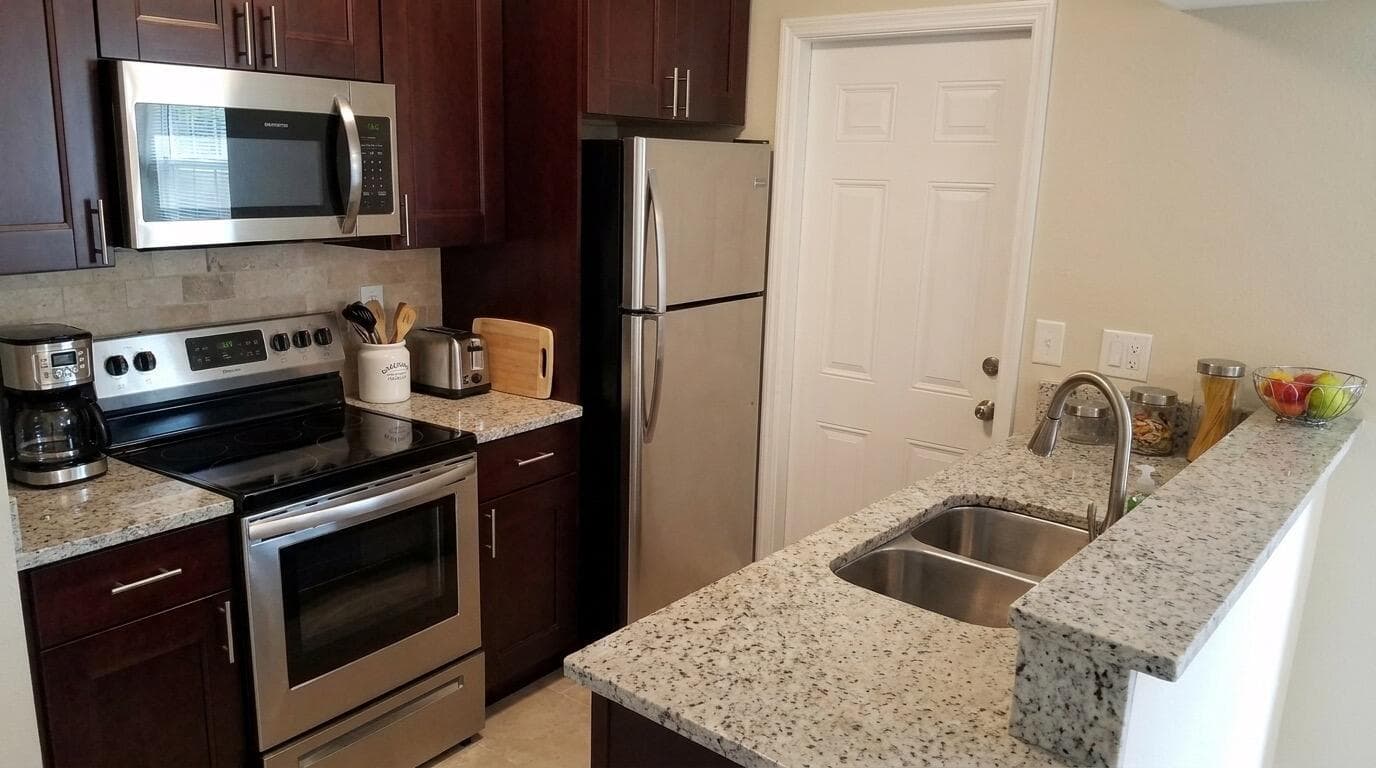 6534 HARBOUR Road, North Lauderdale FL 33068 photo 4