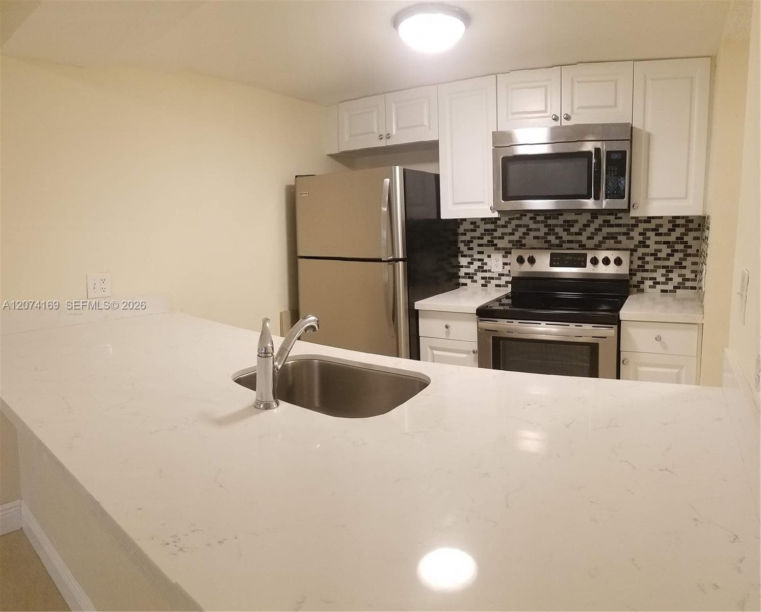 8100 Geneva Ct # 438, Doral FL 33166 photo 2