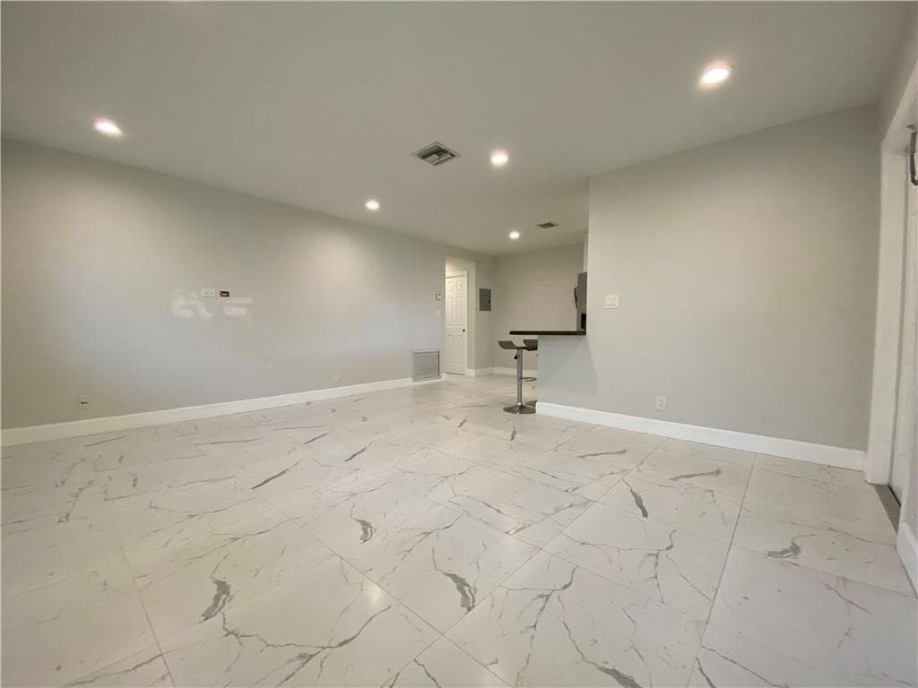 624 NE 10th Avenue # 5, Fort Lauderdale FL 33304 photo 4