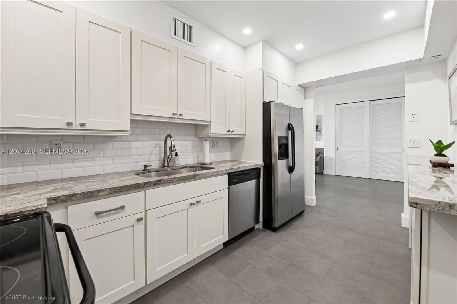 90 Edgewater Dr, Coral Gables FL 33133 photo 5