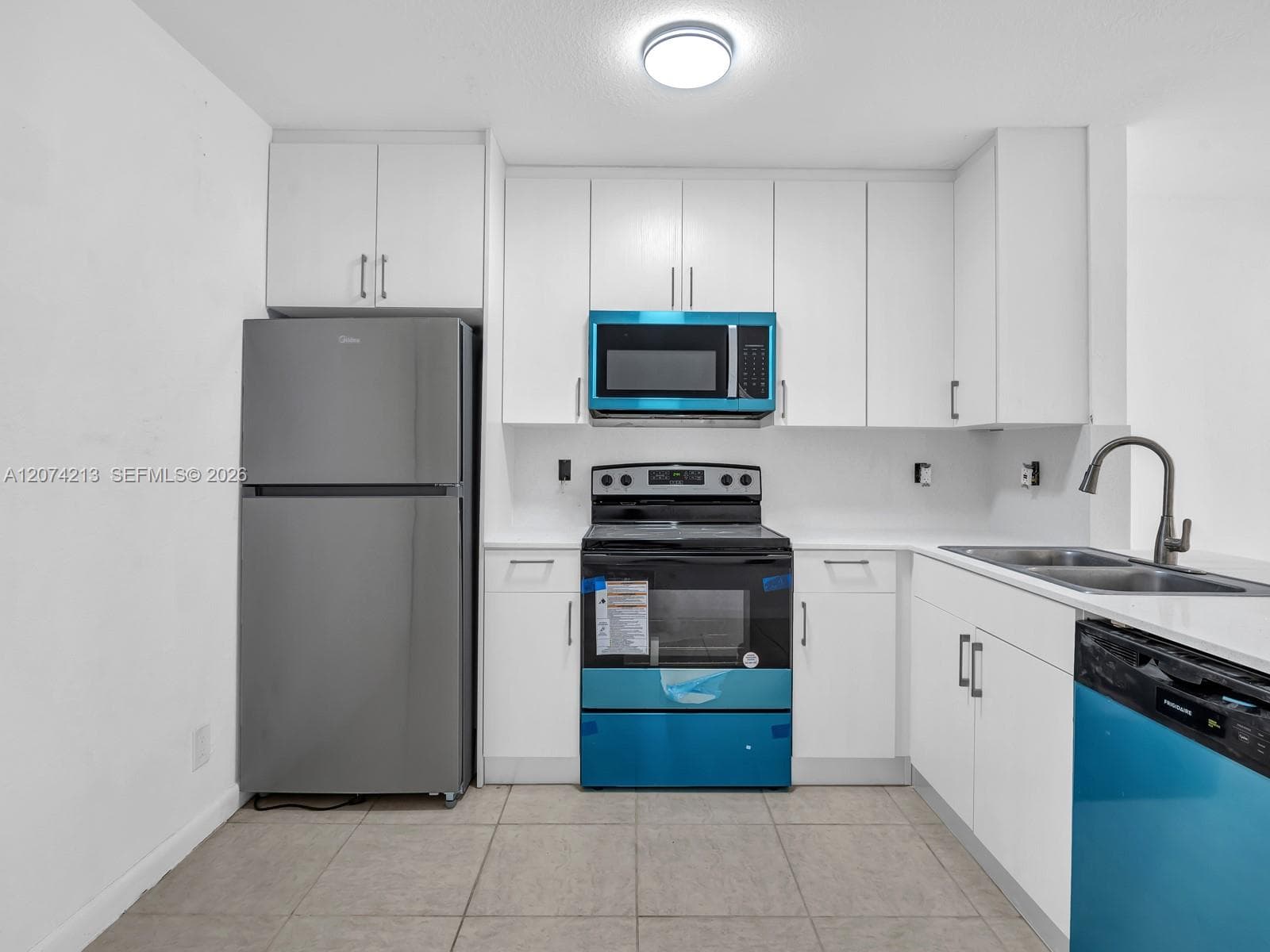 241 NW 40th St # 3, Oakland Park FL 33309 photo 3