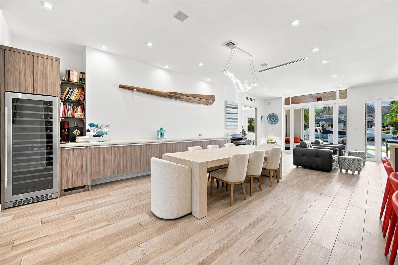 121 S GORDON Road, Fort Lauderdale FL 33301 photo 2