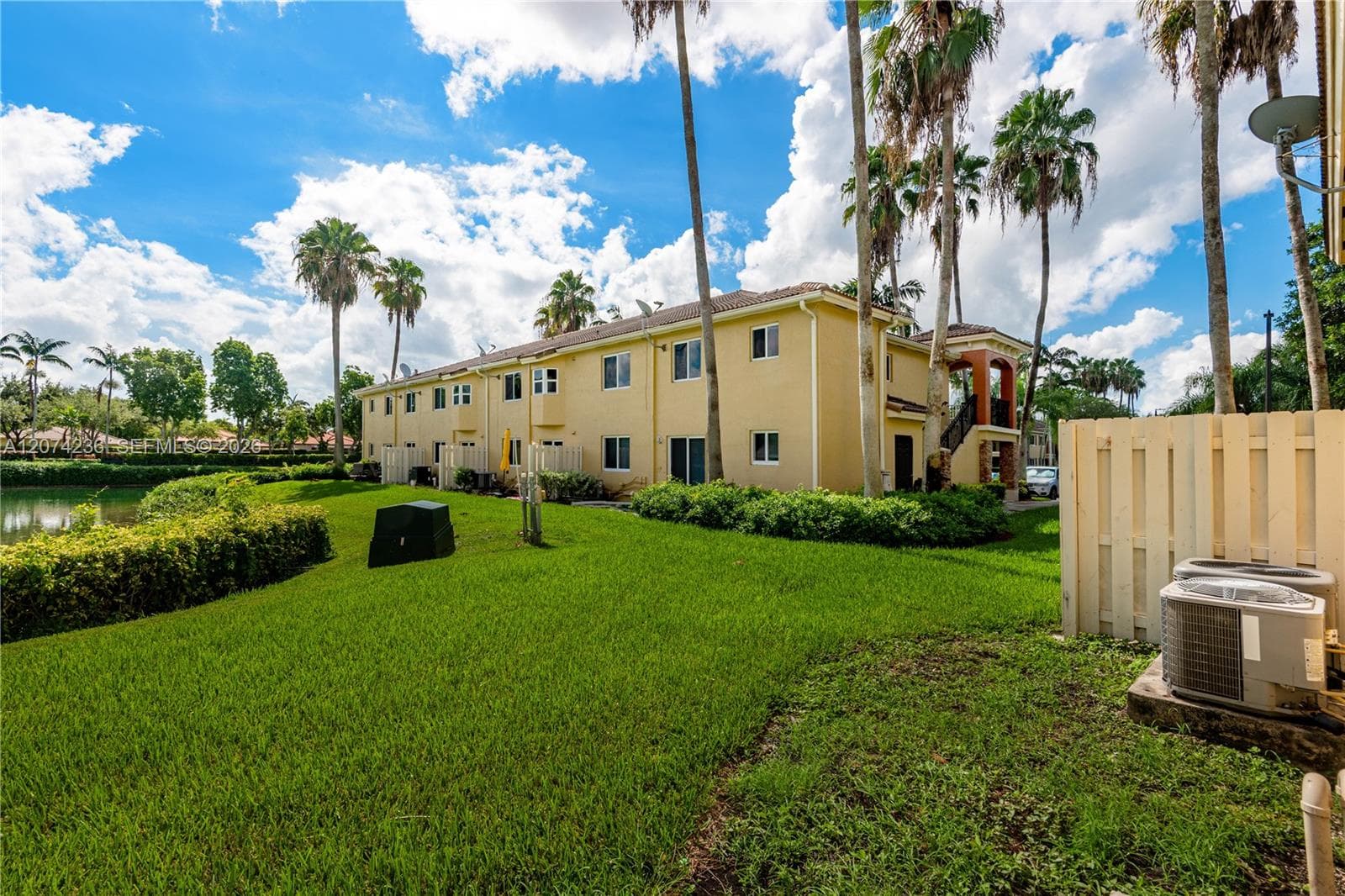 975 NE 34th Ave # 103, Homestead, FL 33033 photo 5
