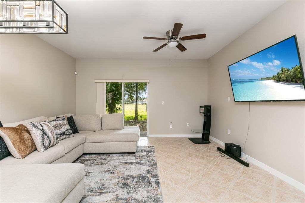 4408 Woodland Circle, Tamarac FL 33319 photo 3