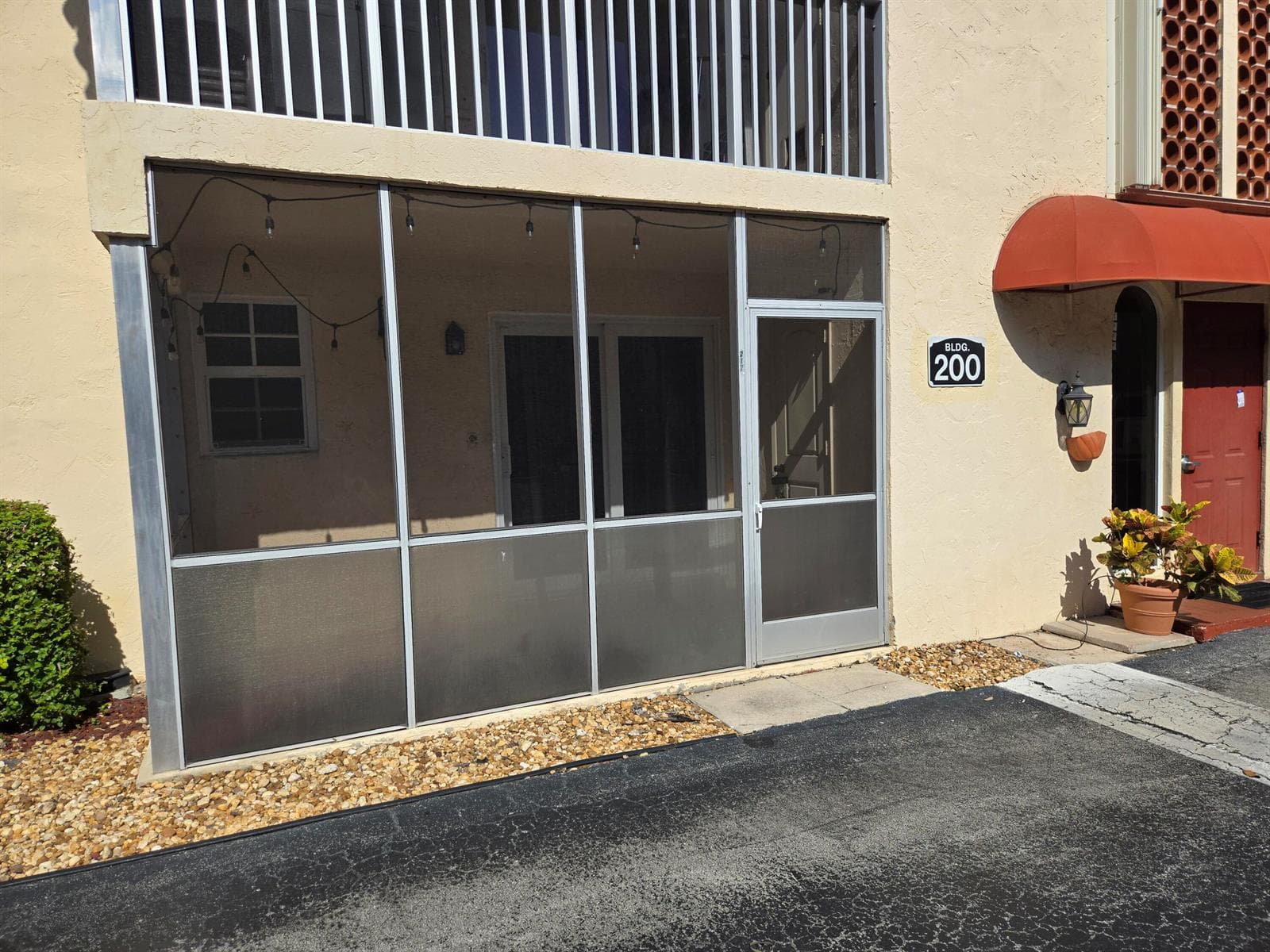 101 E McNab Road # 217, Pompano Beach FL 33060