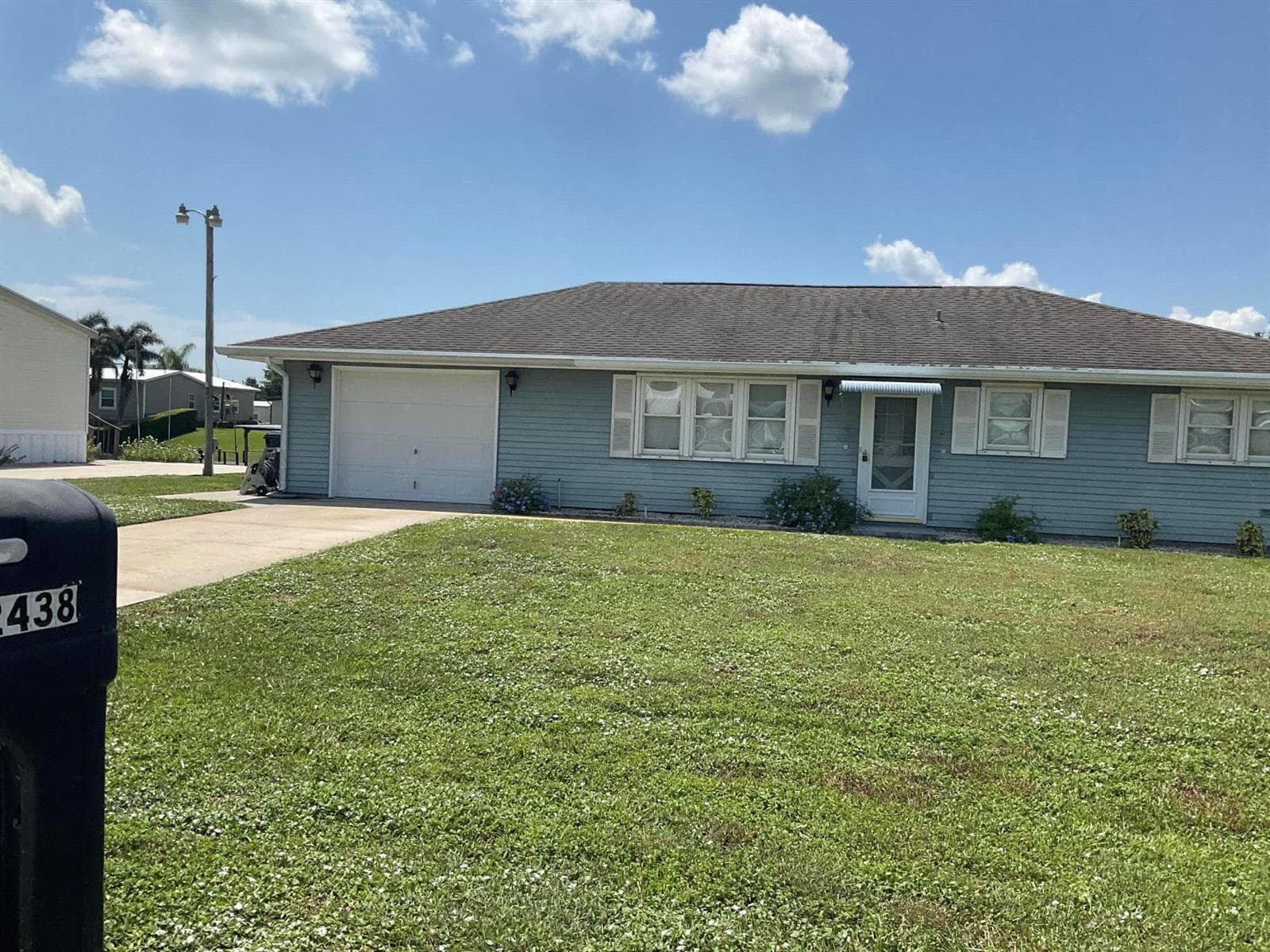 2438 SE 32nd Street, Okeechobee FL 34974