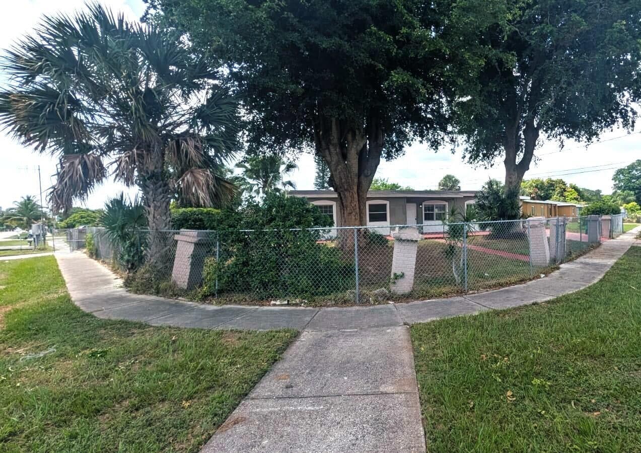 801 NW 33rd Terrace, Fort Lauderdale FL 33311 photo 2