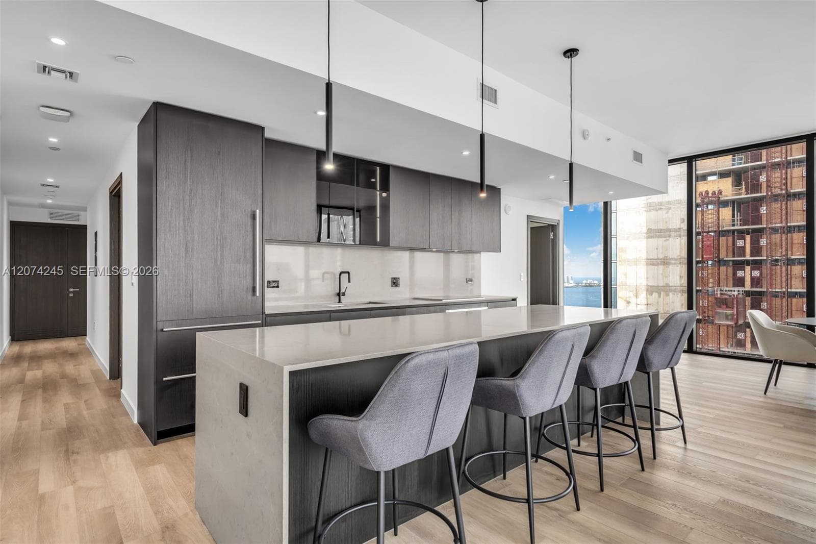 20 NE 11th Street # 5102, Miami FL 33132 photo 3