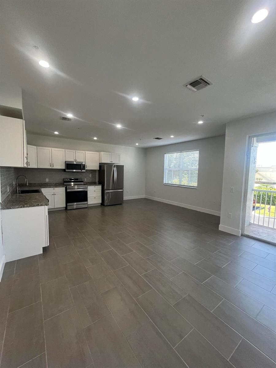 2137 SHOMA Drive # 156, Royal Palm Beach FL 33414 photo 2