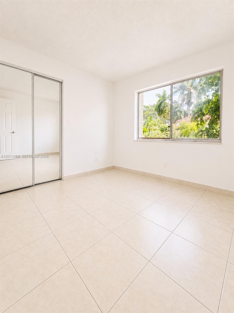 724 NE 4th St # 3, Hallandale Beach FL 33009 photo 5
