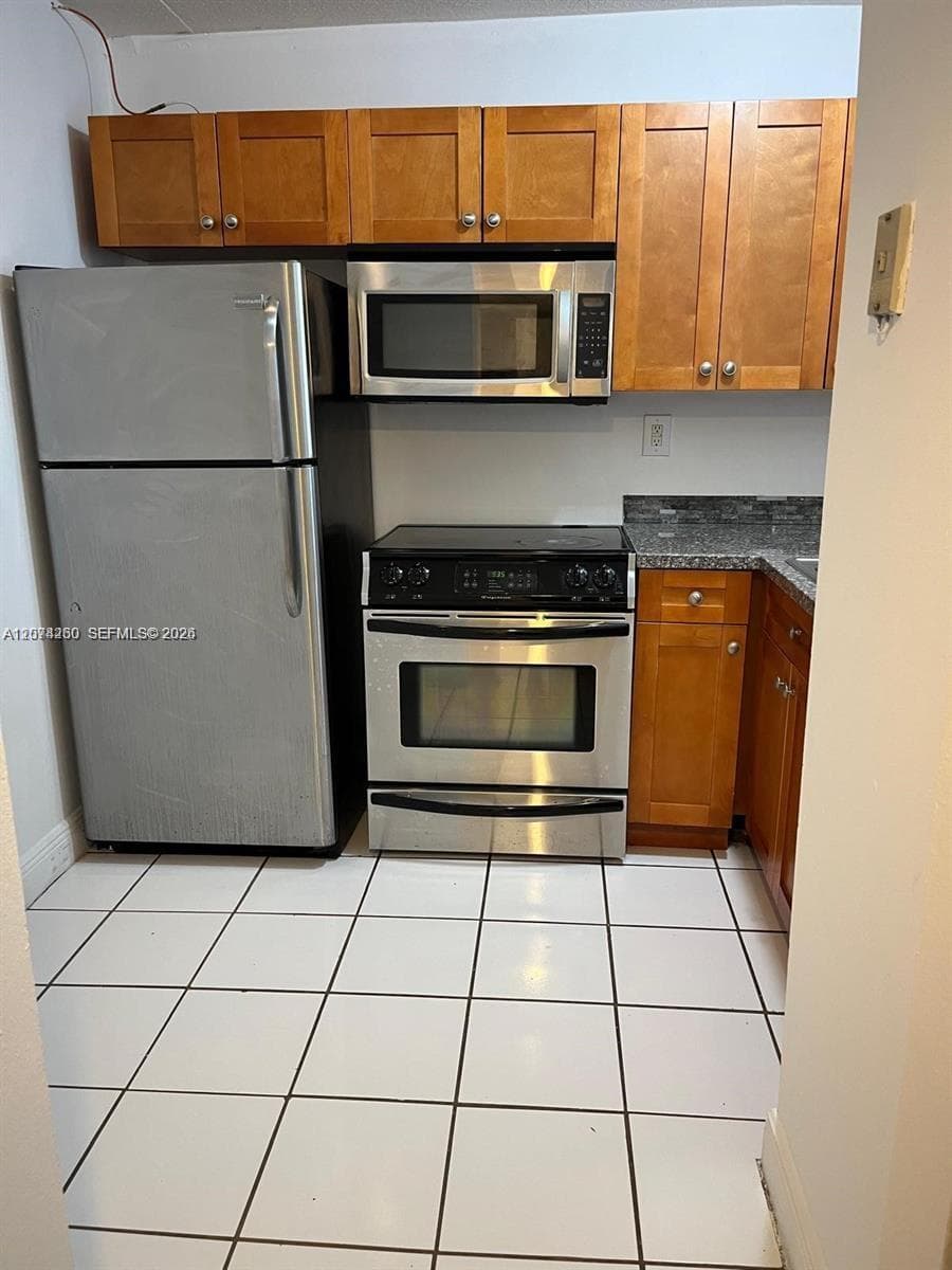492 NW 165th St Rd # C-210, Miami FL 33169 photo 3