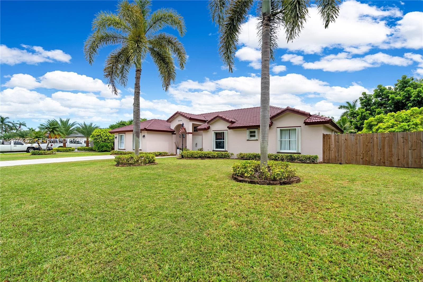 28565 SW 158th Ct, Homestead FL 33033 photo 2