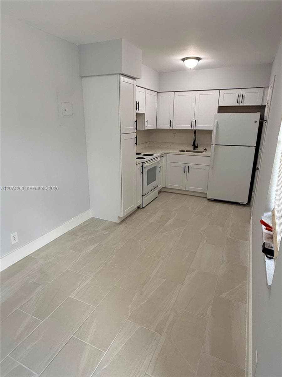 1824 Monroe St # 12, Hollywood FL 33020 photo 5