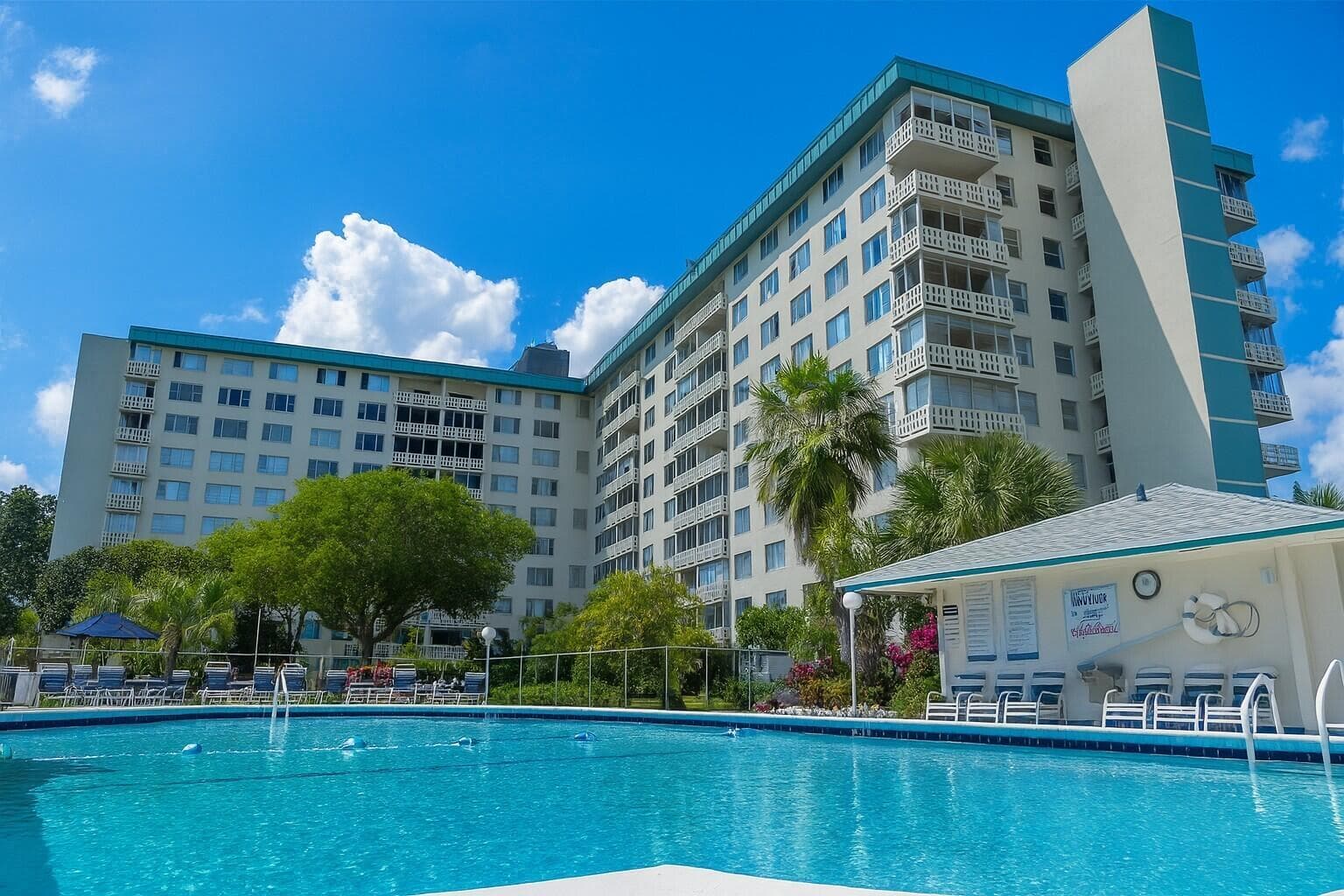 4330 HILLCREST Drive # 602, Hollywood FL 33021