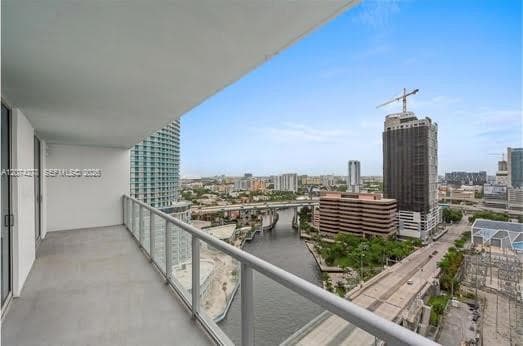 185 SW 7th St # 2003, Miami FL 33130 photo 3