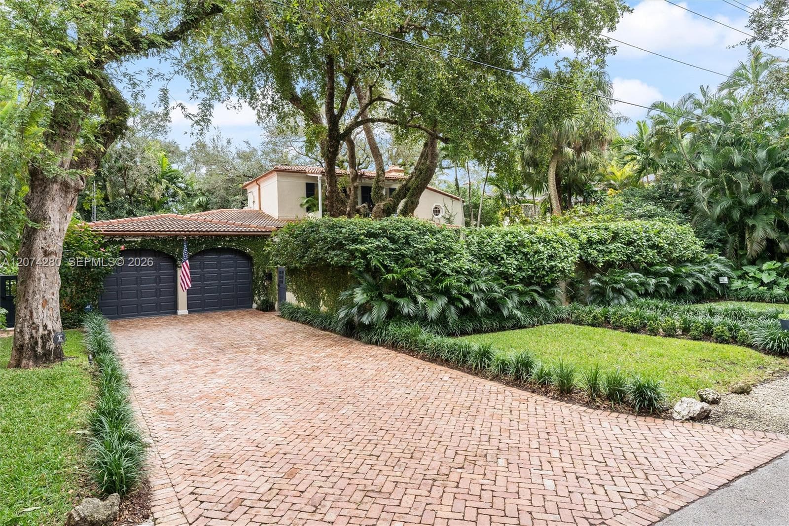 3919 Braganza Ave, Miami FL 33133 photo 2