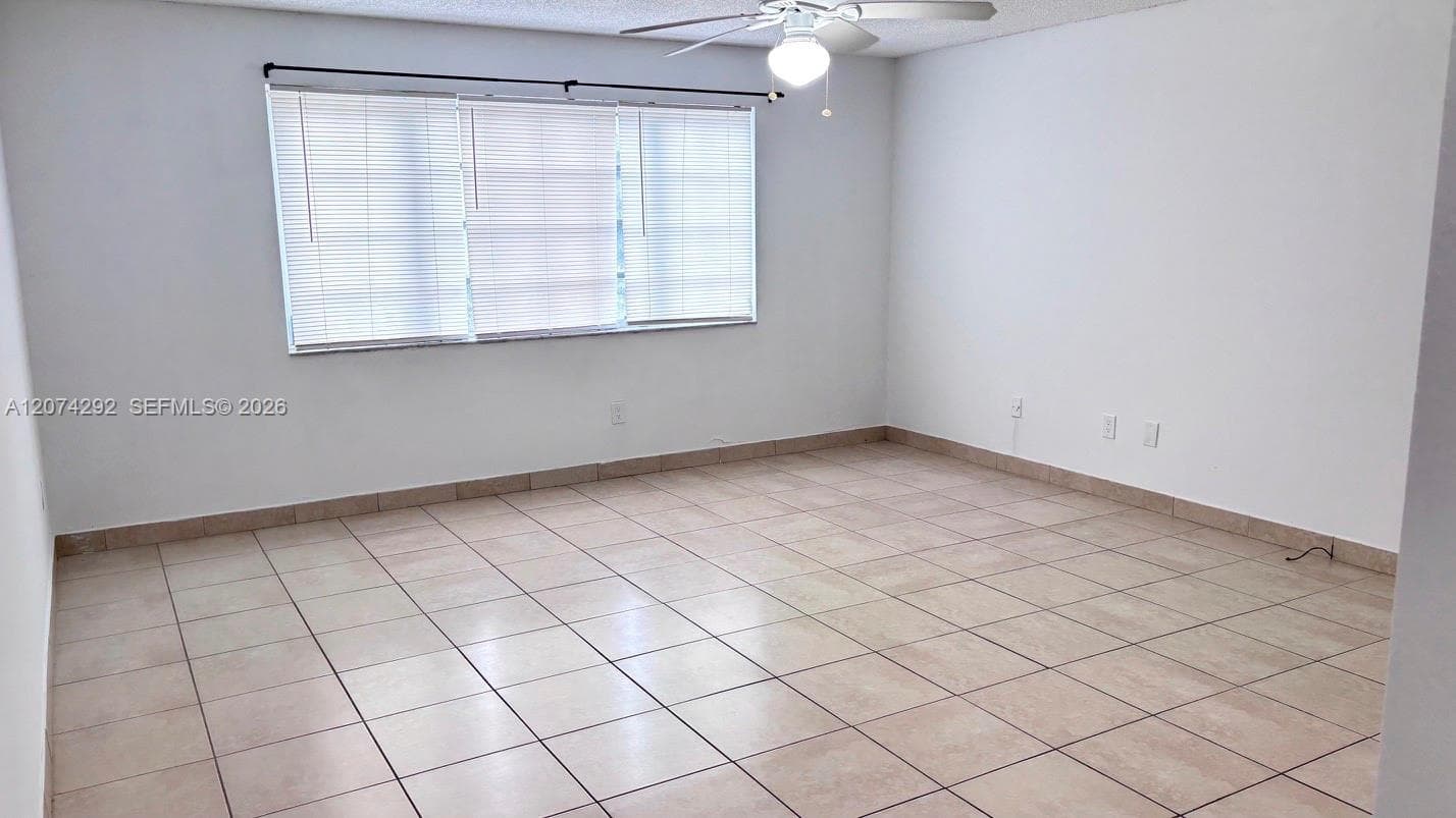 21121 SW 85th Ave # 308, Cutler Bay FL 33189 photo 4