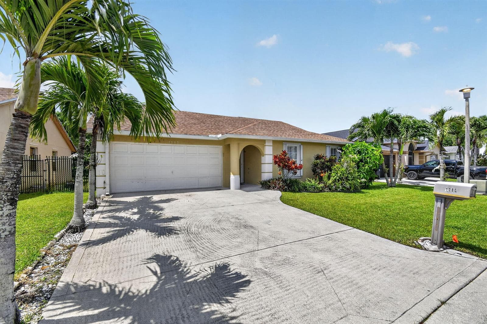 1080 Salmon Isle, FL 33413 photo 2