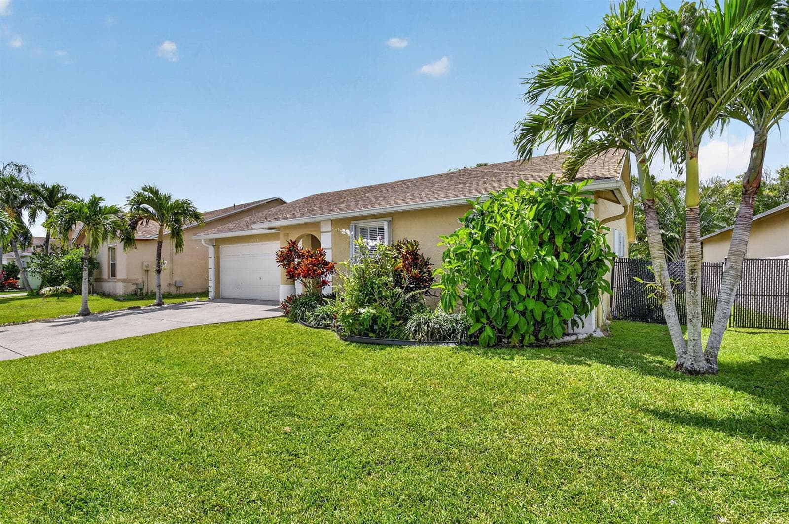 1080 Salmon Isle, FL 33413 photo 3