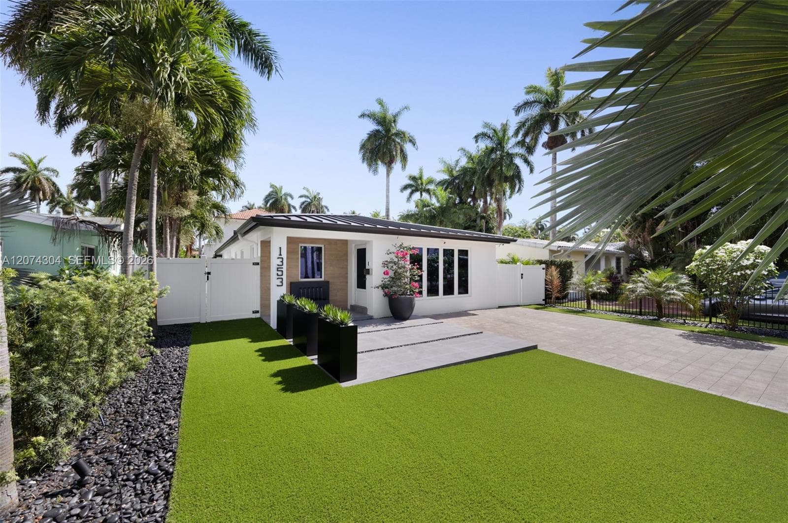 1353 Van Buren St, Hollywood FL 33019 photo 3