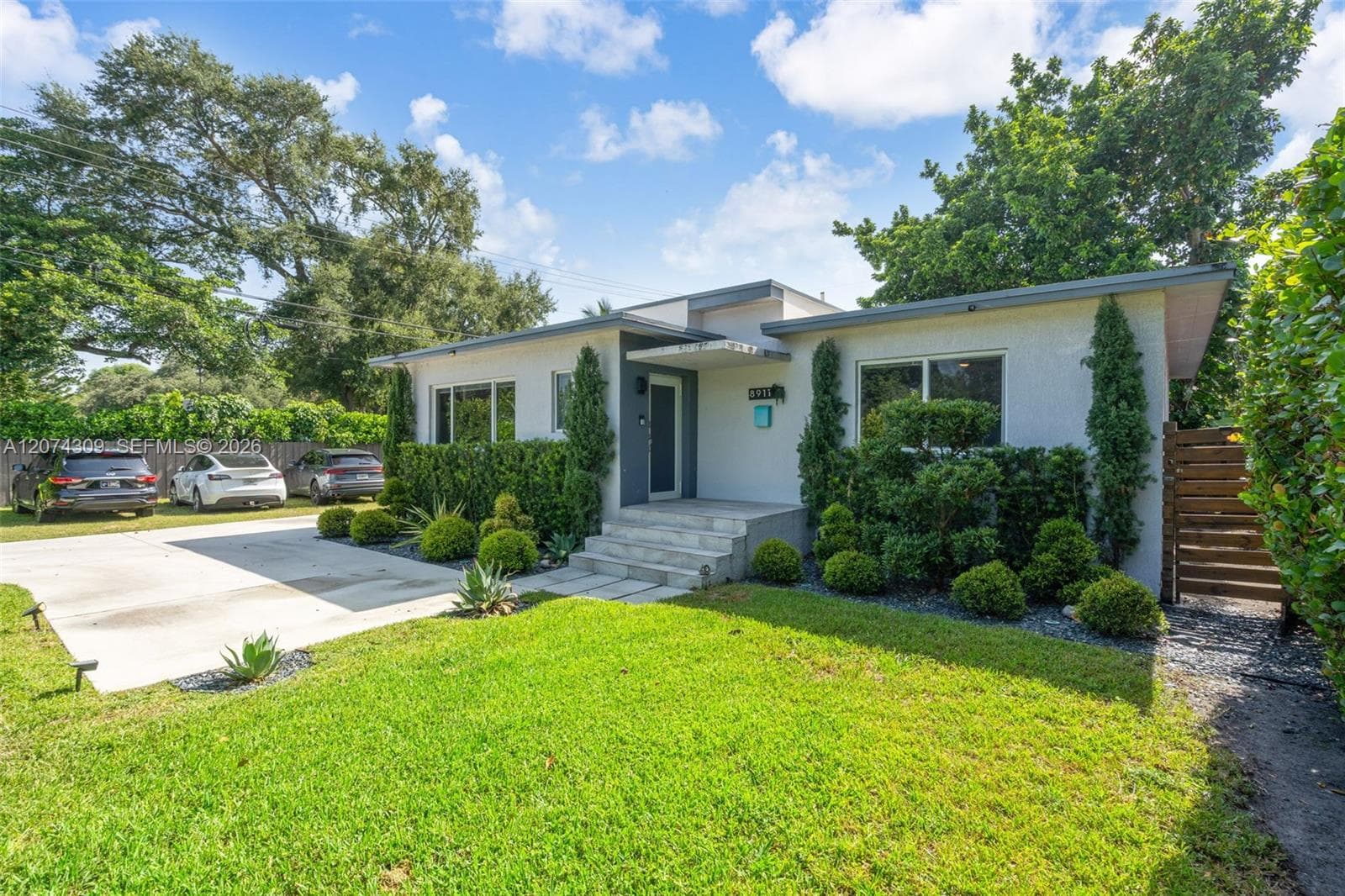 8911 N Miami Ave, El Portal FL 33150 photo 3