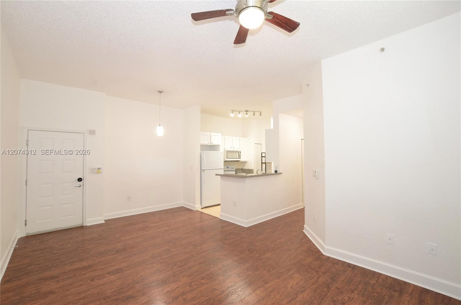 6001 SW 70th St # 137, South Miami FL 33143 photo 4