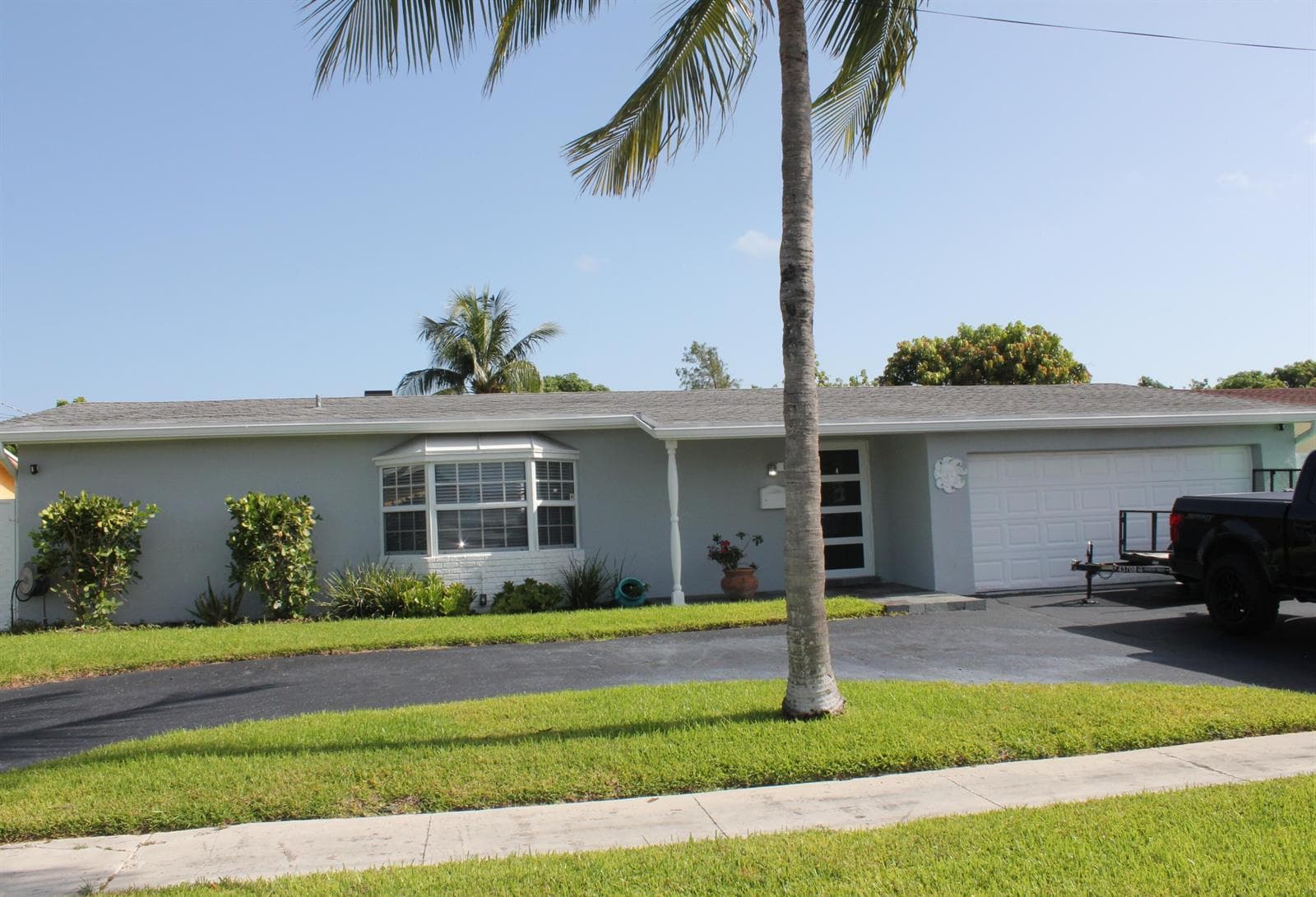 8571 NW 24th Court, Sunrise FL 33322 photo 2
