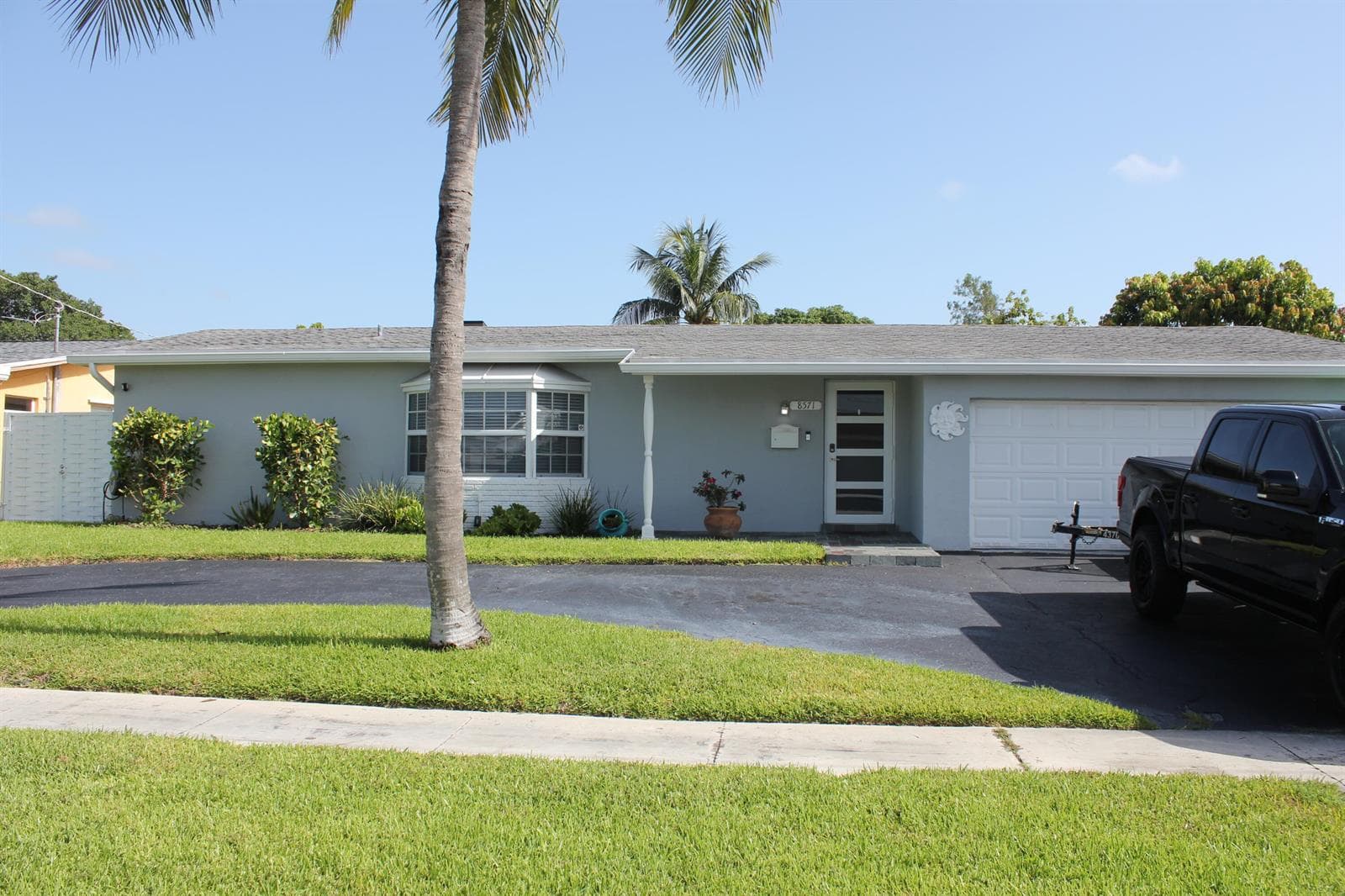 8571 NW 24th Court, Sunrise FL 33322