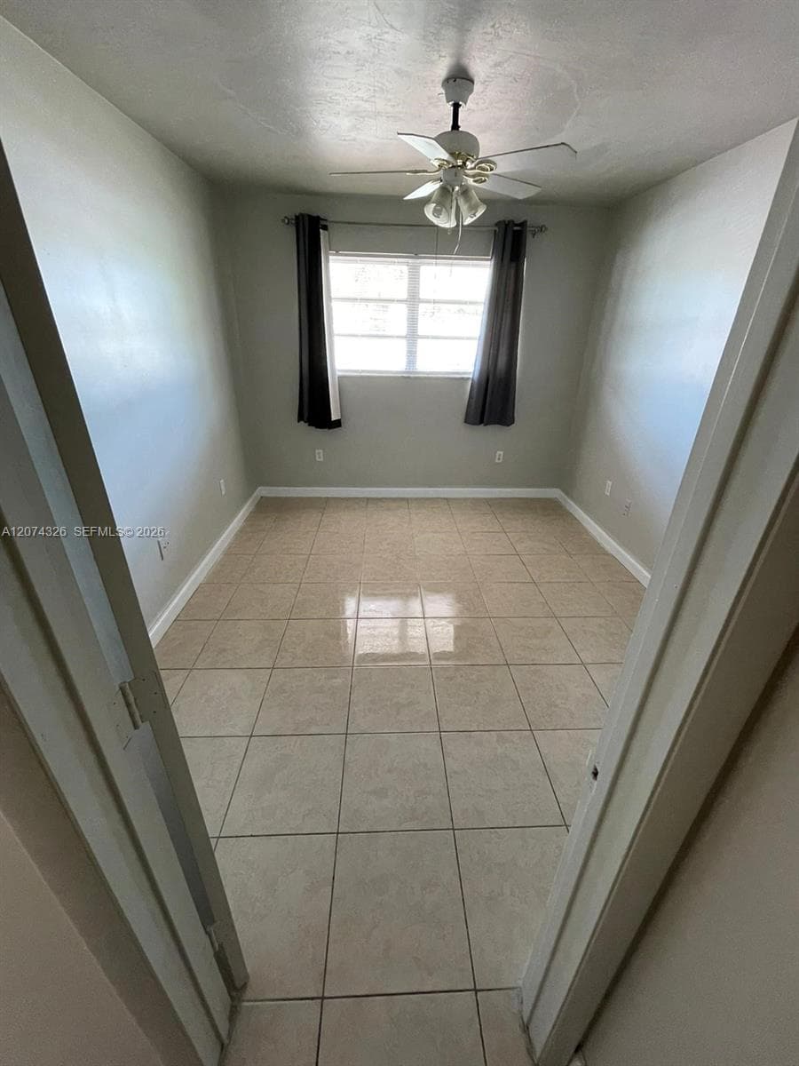 1567 NW 60th Ave # G, Sunrise FL 33313 photo 3