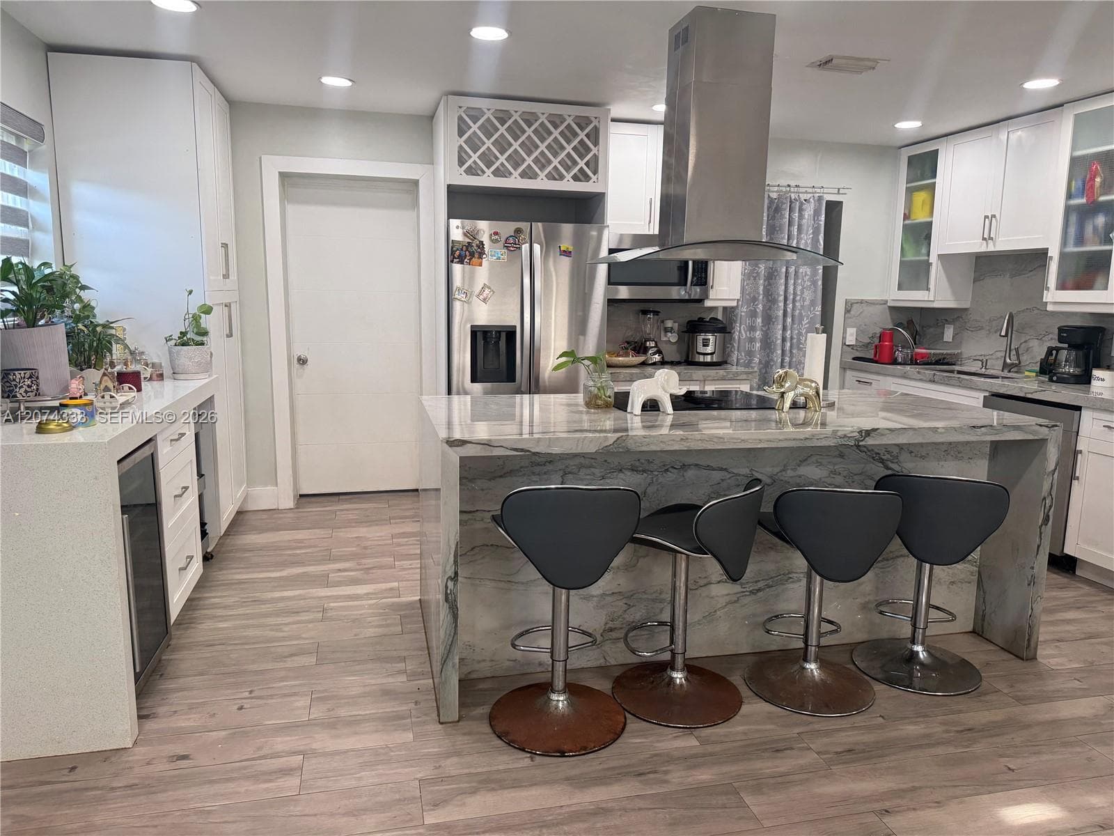 1201 N 70th Way, Hollywood FL 33024 photo 3