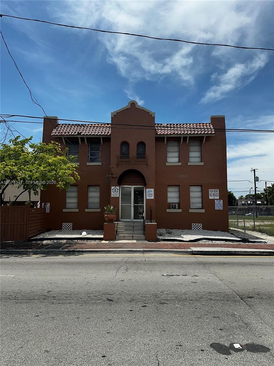 1352 SW 7th St # 5, Miami FL 33135