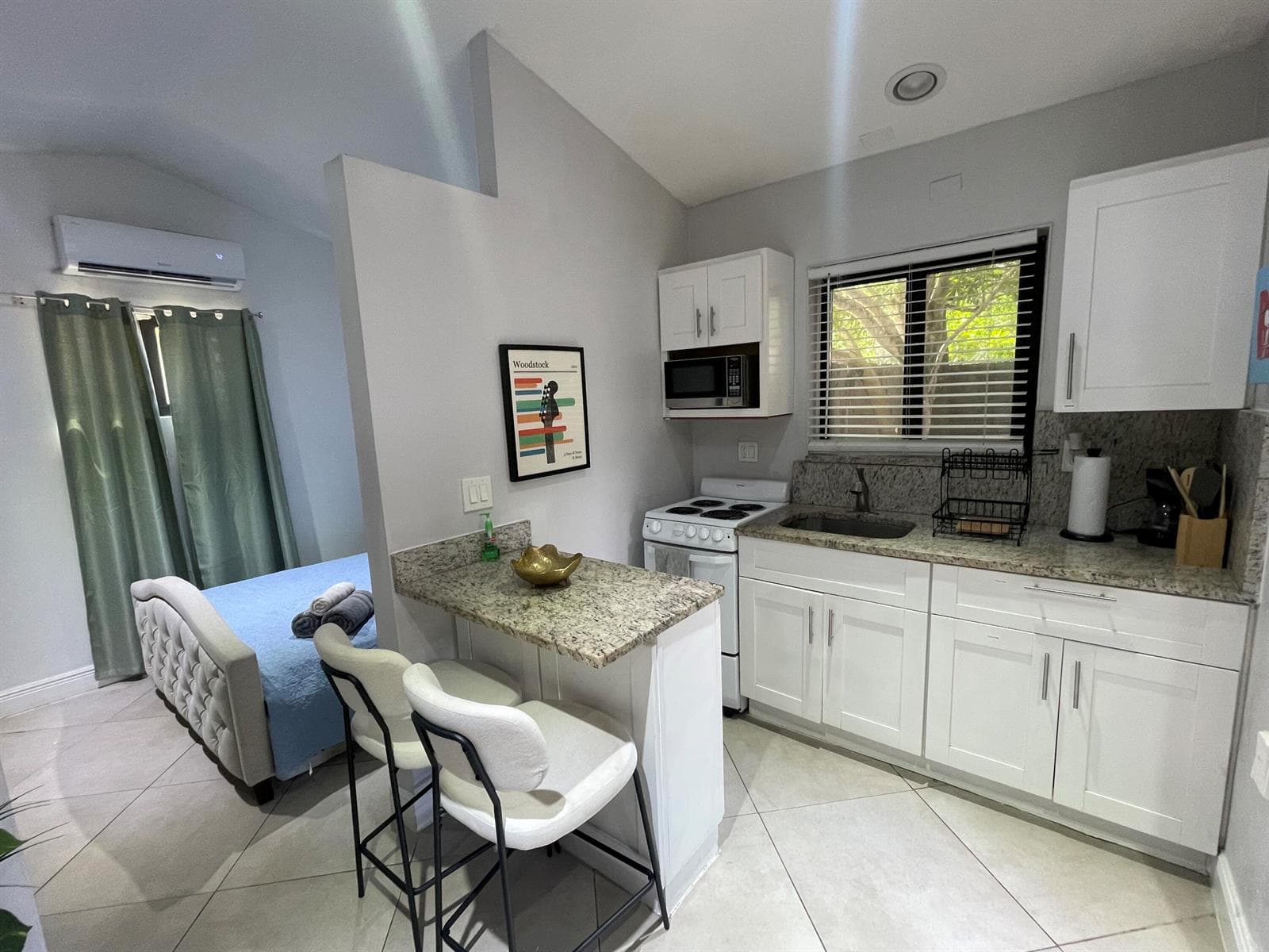 430 NE 1ST Avenue # B, Fort Lauderdale FL 33301 photo 3