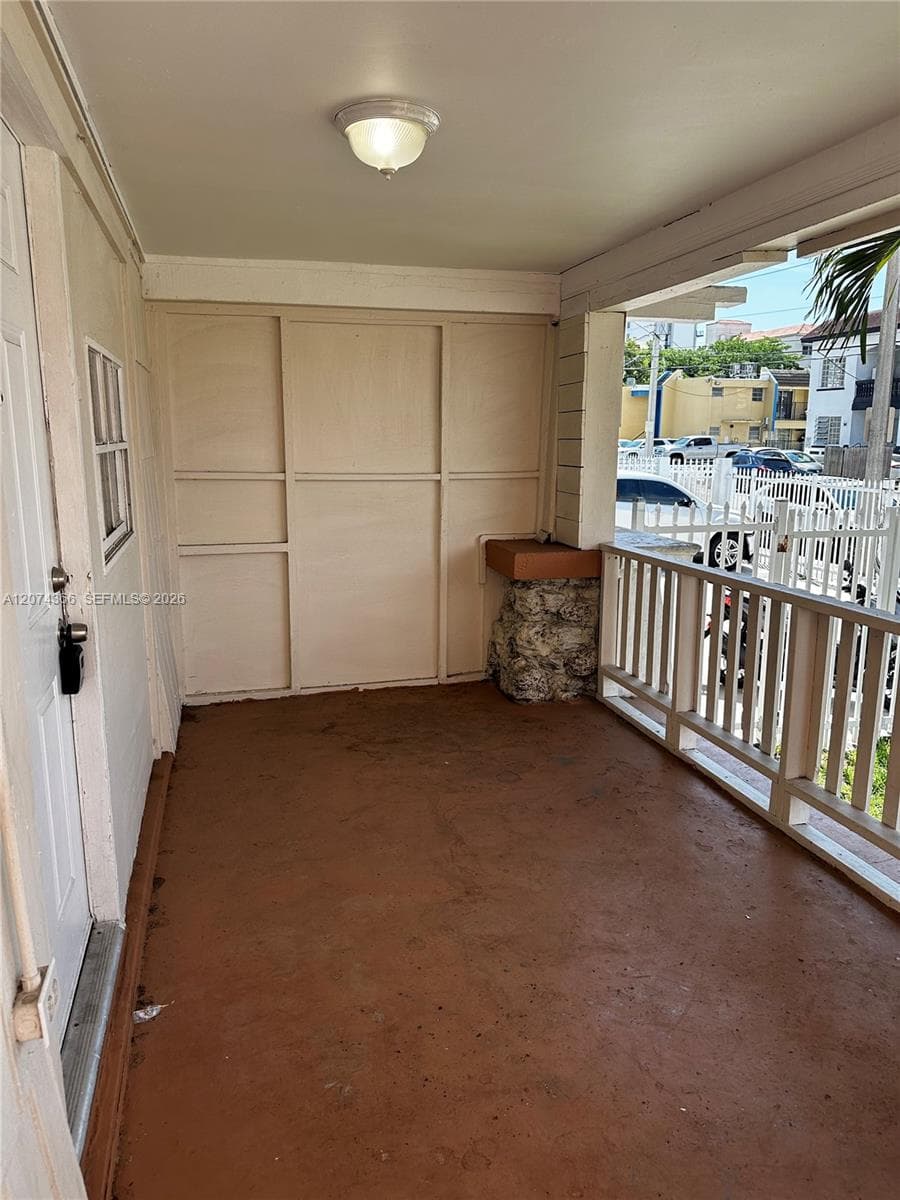 1545 NW 1st St # 1537, Miami FL 33125 photo 2