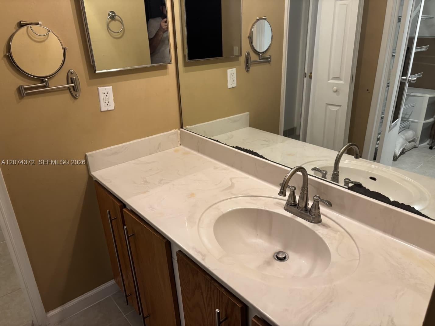 9471 Evergreen Pl # 106, Davie FL 33324 photo 2
