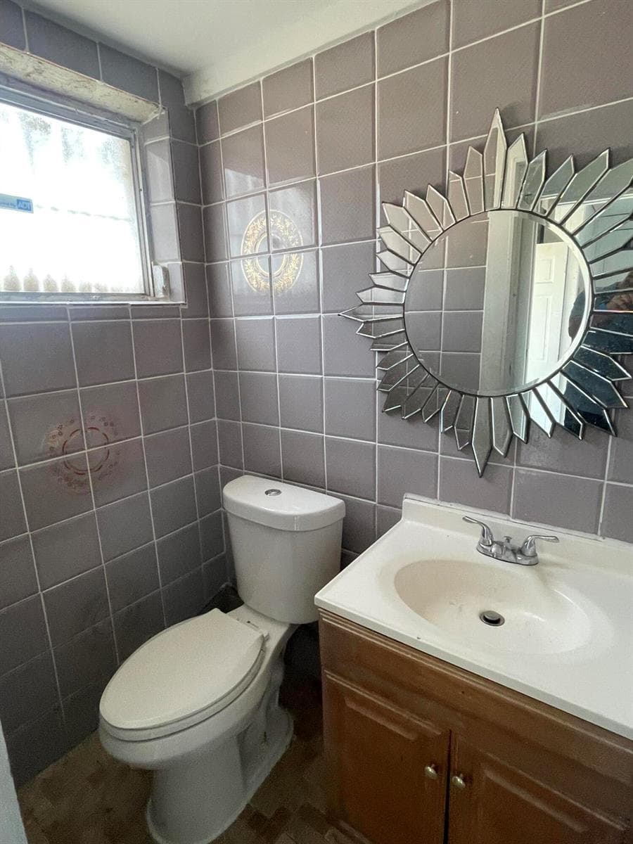 821 NW 45th Street, Oakland Park FL 33309 photo 3